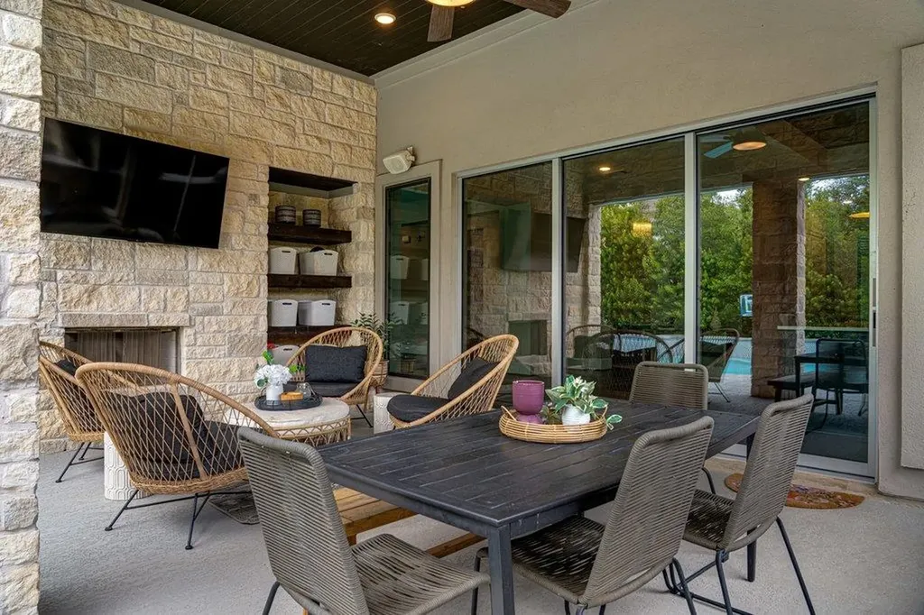 519 Woodside Terrace Austin TX 78738