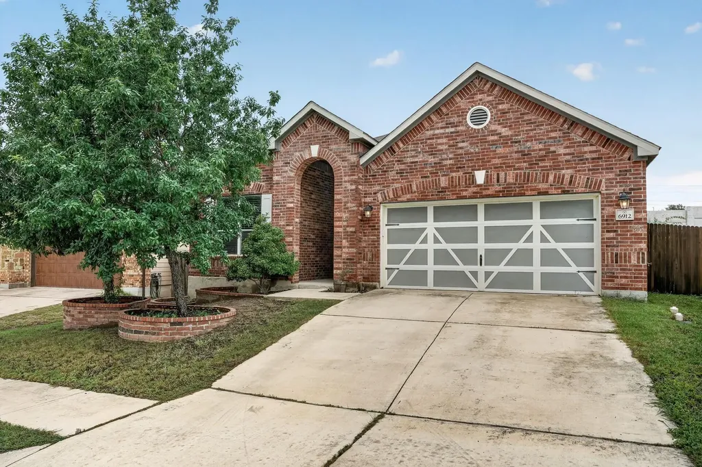6912 Ondantra Bend Austin TX 78744
