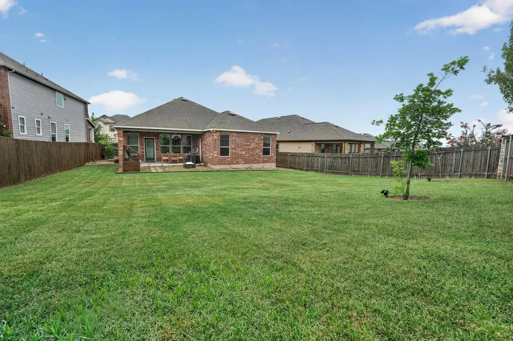 6912 Ondantra Bend Austin TX 78744