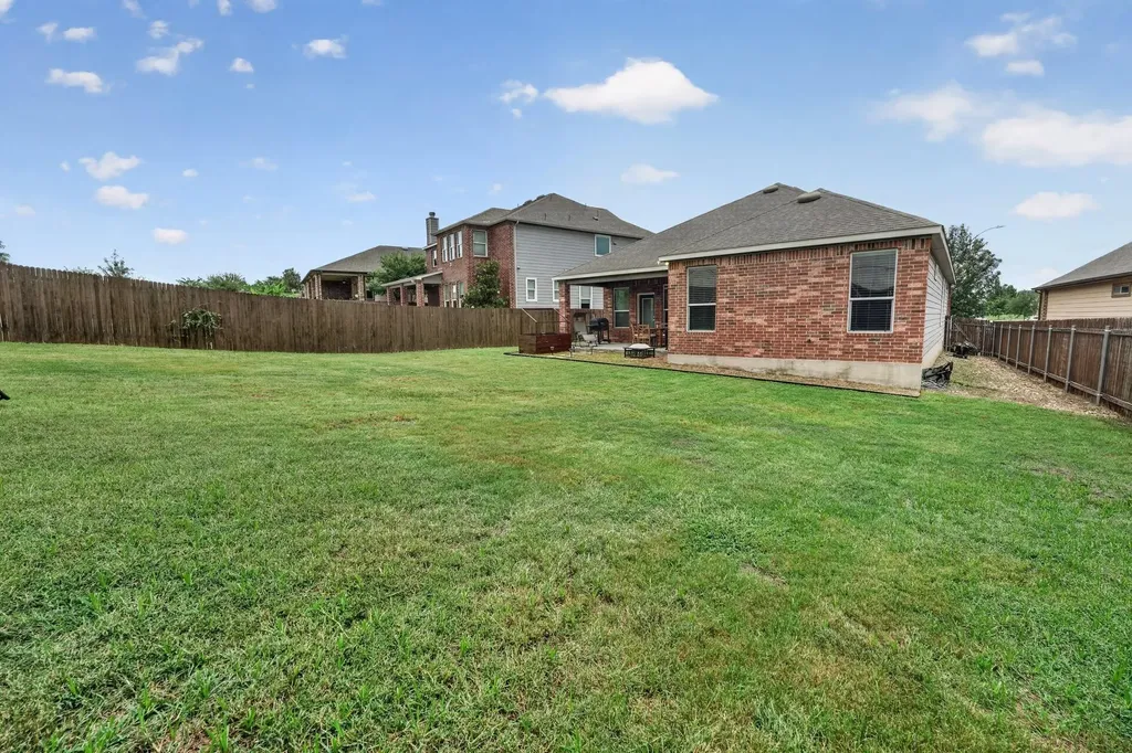 6912 Ondantra Bend Austin TX 78744