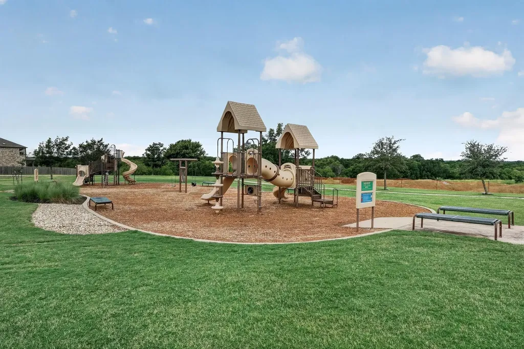6912 Ondantra Bend Austin TX 78744