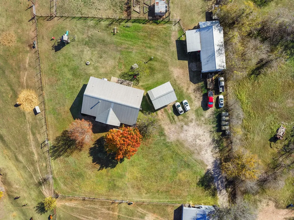 18751 State Highway 95 Holland TX 76534