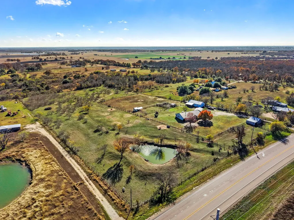 18751 State Highway 95 Holland TX 76534