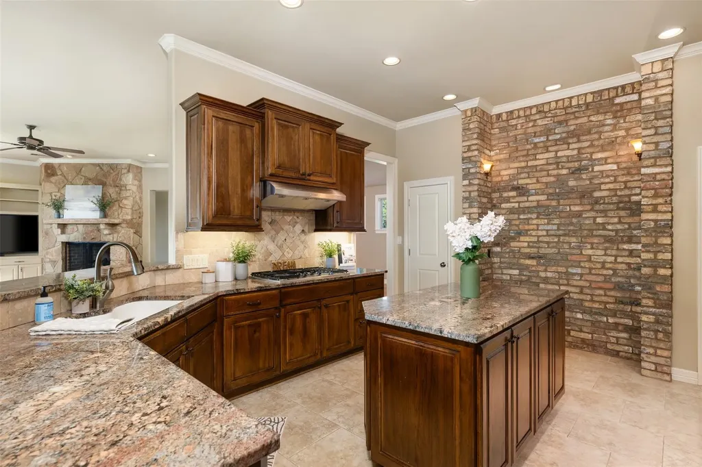 20608 Thurman Bend Road Spicewood TX 78669
