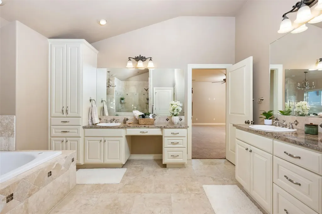 20608 Thurman Bend Road Spicewood TX 78669
