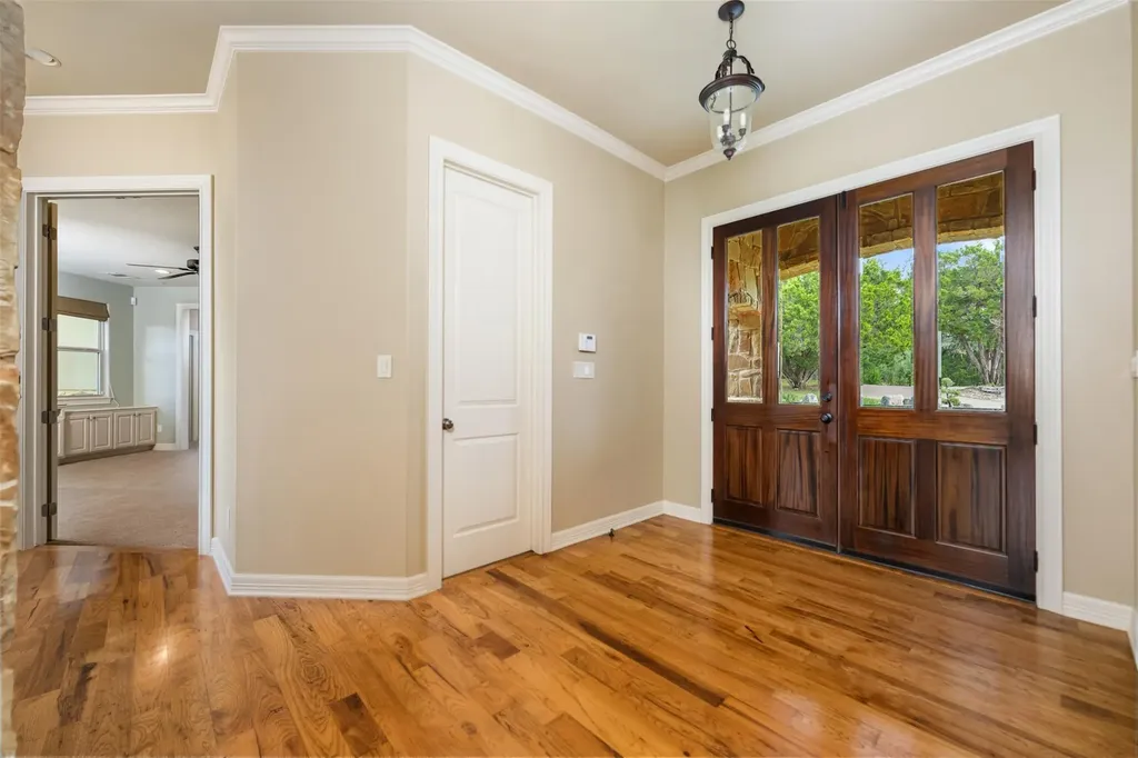 20608 Thurman Bend Road Spicewood TX 78669