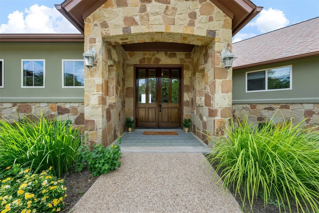 20608 Thurman Bend Road Spicewood TX 78669