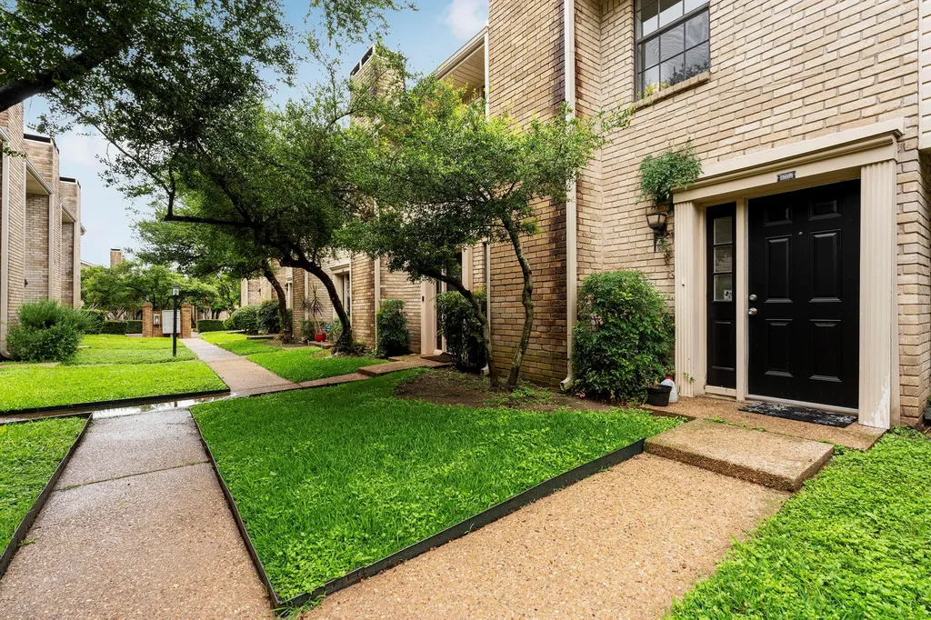 8400 Jamestown Drive Austin TX 78758
