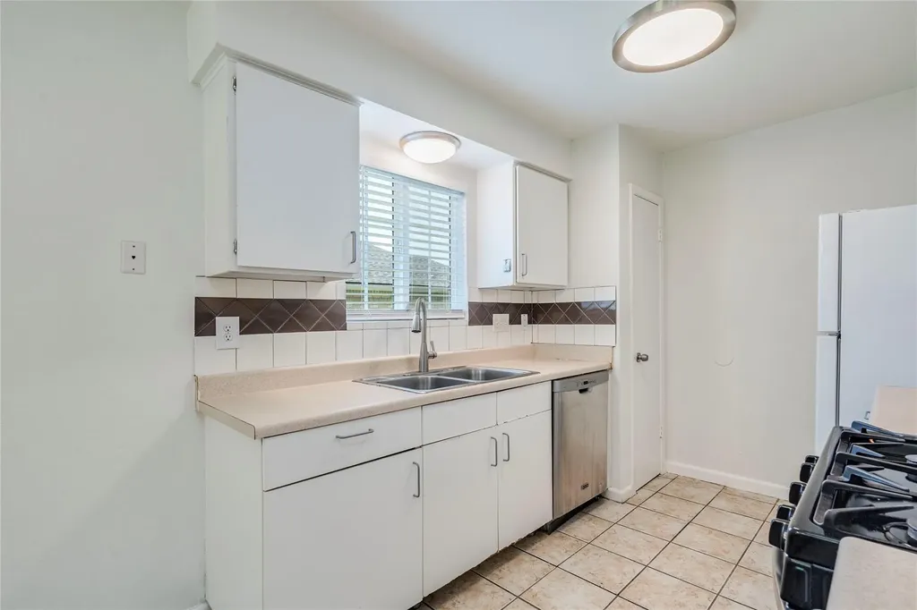 2202 Silver Spur Drive Round Rock TX 78681
