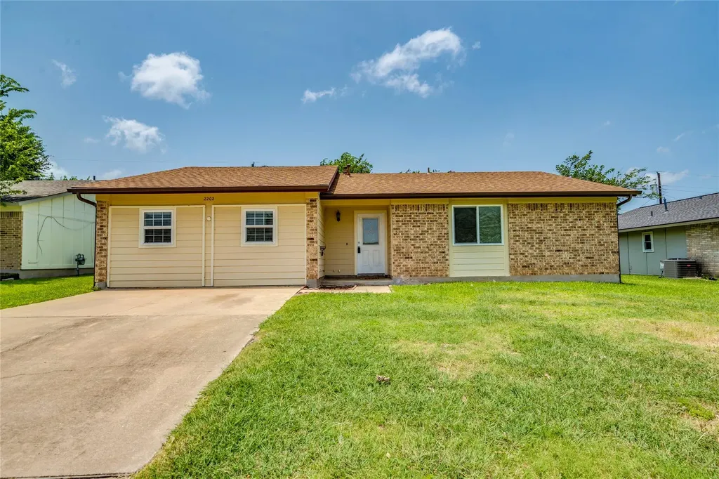 2202 Silver Spur Drive Round Rock TX 78681