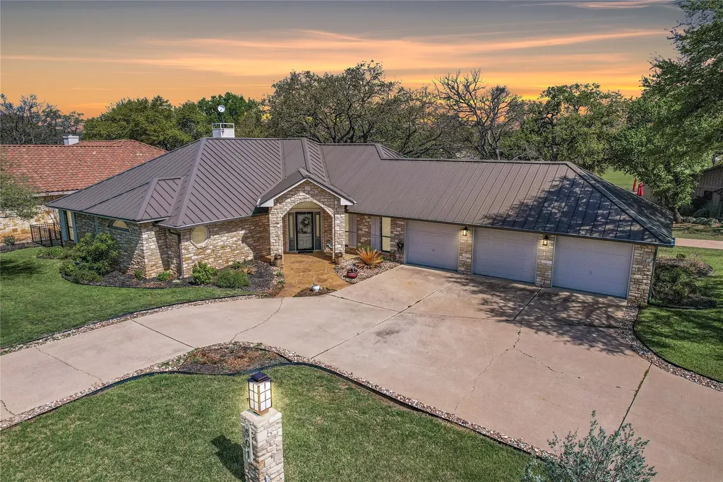 501 Sombrero Horseshoe Bay TX 78657