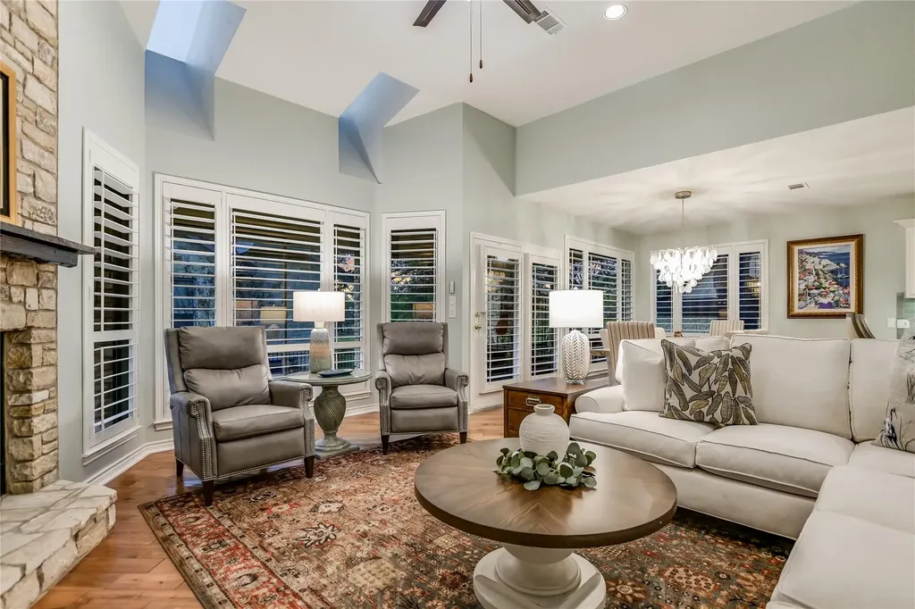 501 Sombrero Horseshoe Bay TX 78657