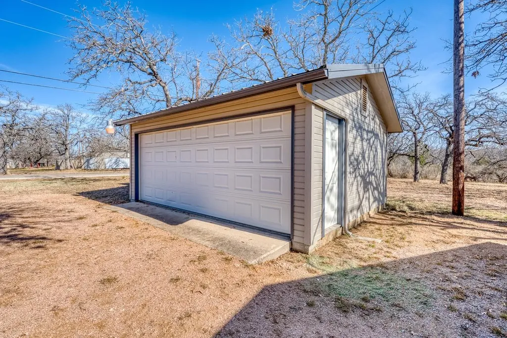 310 N Chaparral Burnet TX 78611