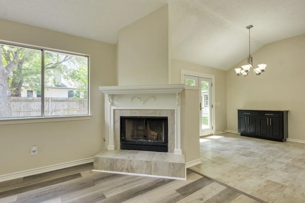6613 Bramber Lane Austin TX 78754