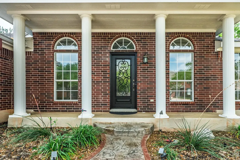 6613 Bramber Lane Austin TX 78754