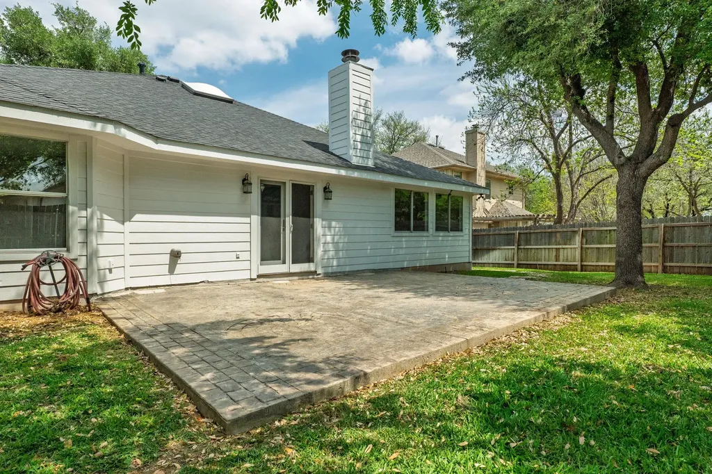 6613 Bramber Lane Austin TX 78754