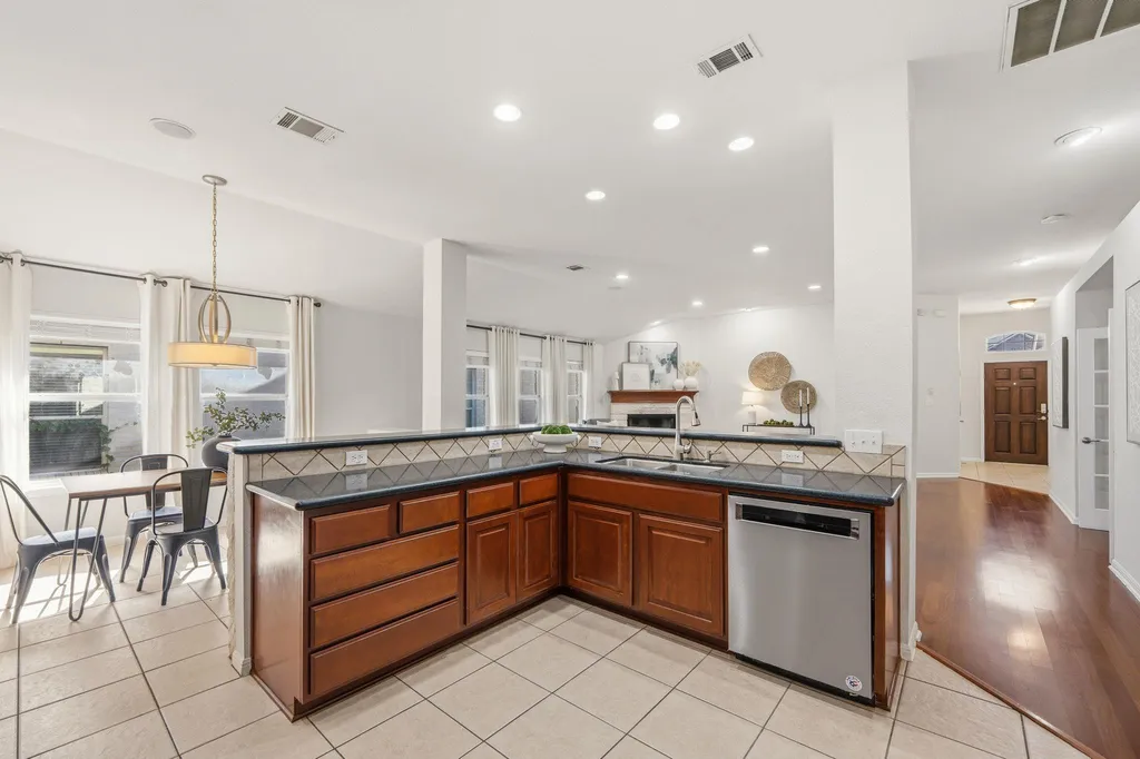 15700 Edenderry Drive Austin TX 78717