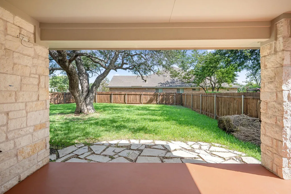 15700 Edenderry Drive Austin TX 78717