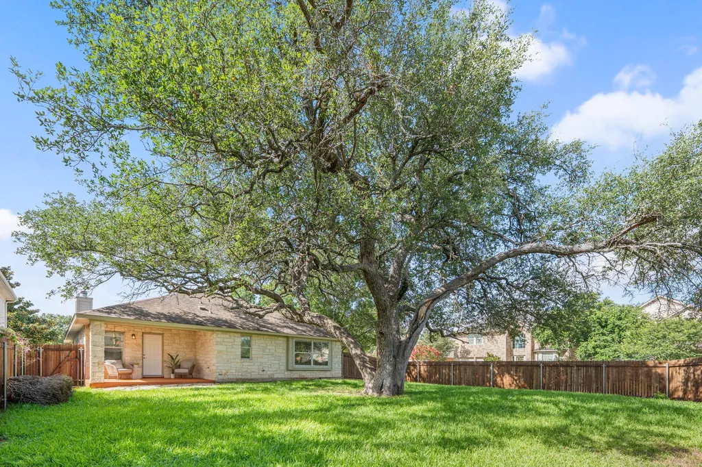 15700 Edenderry Drive Austin TX 78717