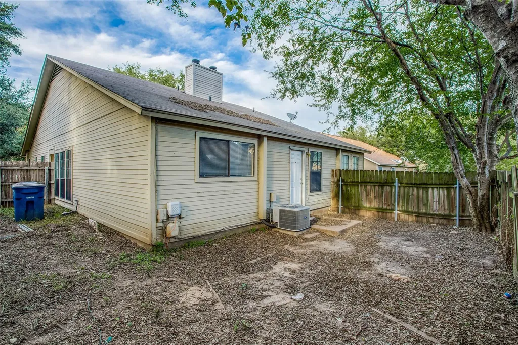 8811 Clearbrook Trail Austin TX 78729