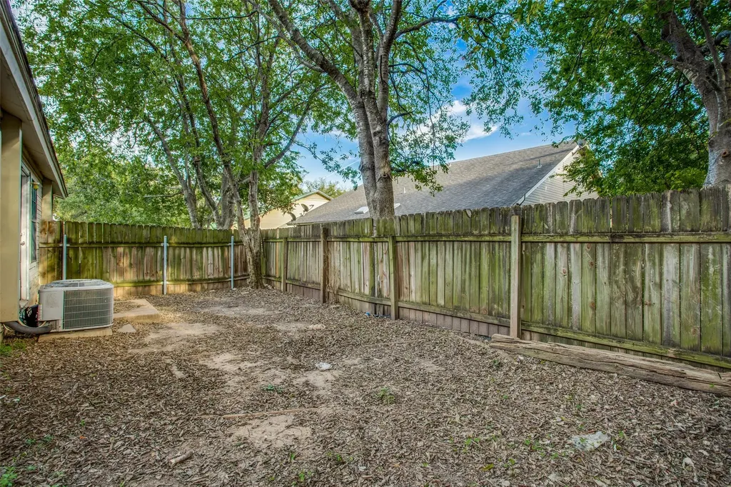 8811 Clearbrook Trail Austin TX 78729