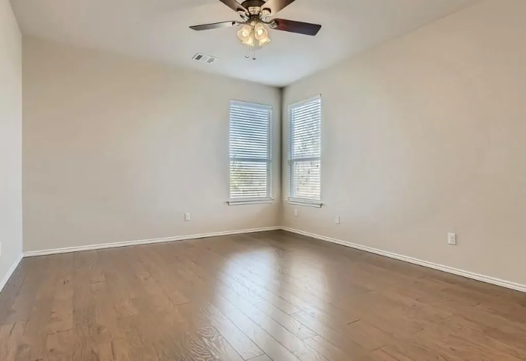 301 Comal Run Hutto TX 78634