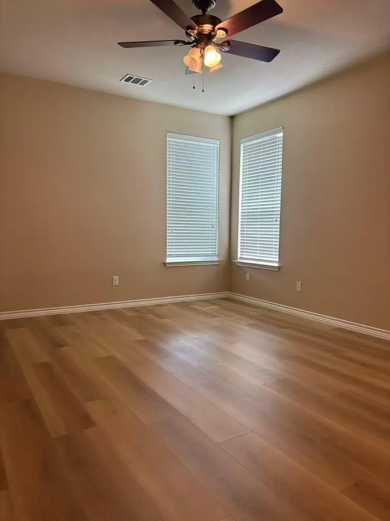 301 Comal Run Hutto TX 78634