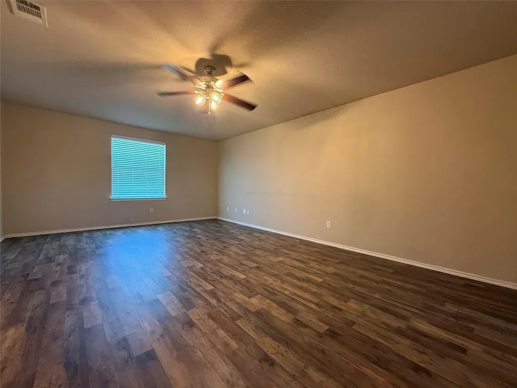 301 Comal Run Hutto TX 78634