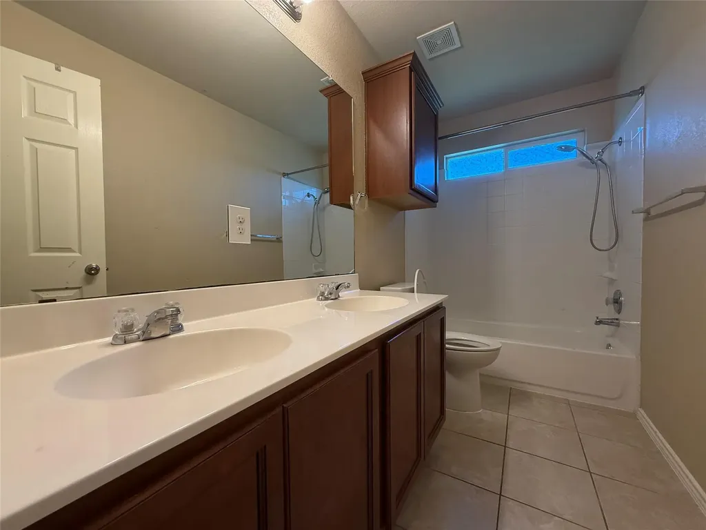 301 Comal Run Hutto TX 78634