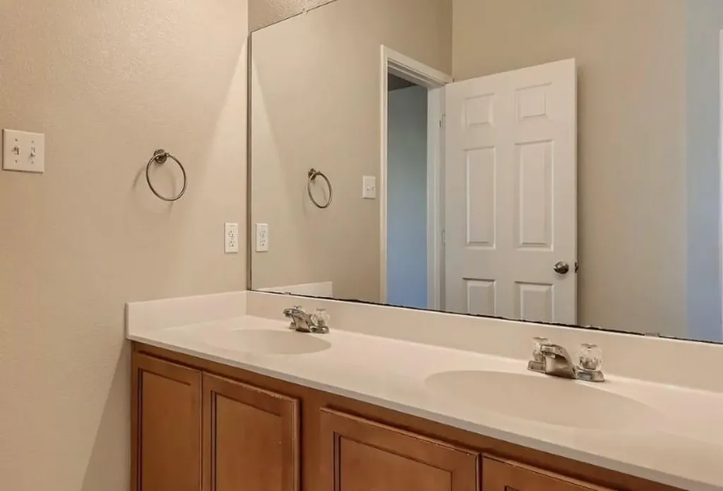 301 Comal Run Hutto TX 78634