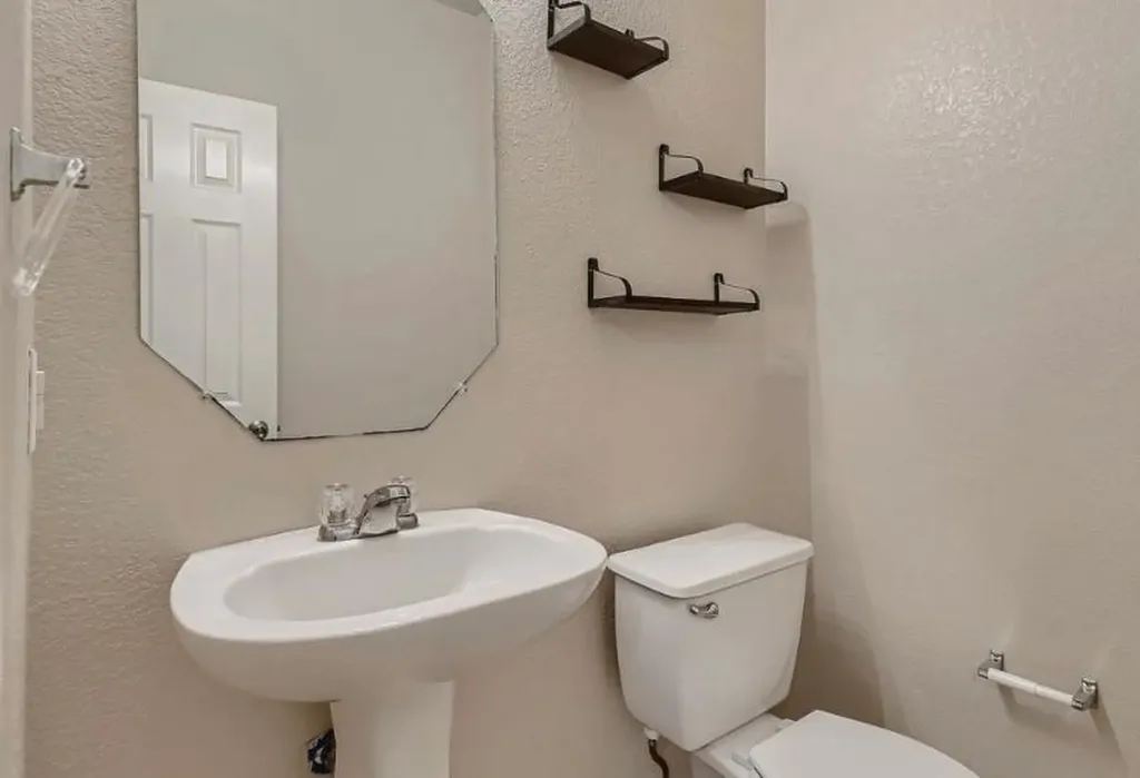 301 Comal Run Hutto TX 78634