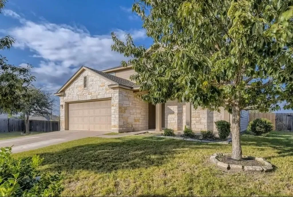301 Comal Run Hutto TX 78634