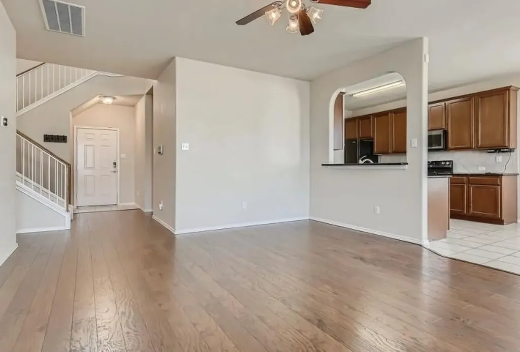 301 Comal Run Hutto TX 78634
