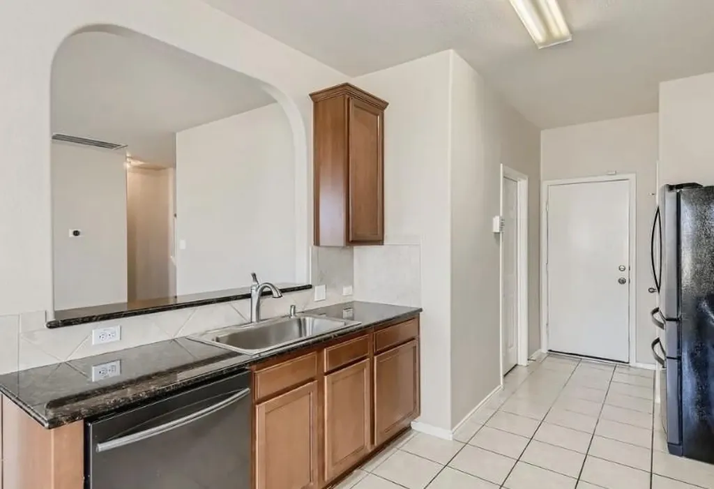 301 Comal Run Hutto TX 78634