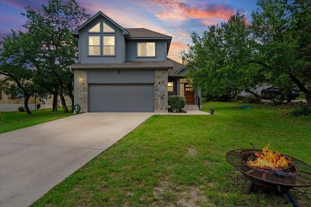 10304 Twin Lake Circle Dripping Springs TX 78620
