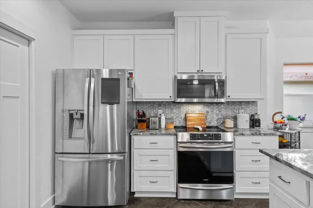 10304 Twin Lake Circle Dripping Springs TX 78620