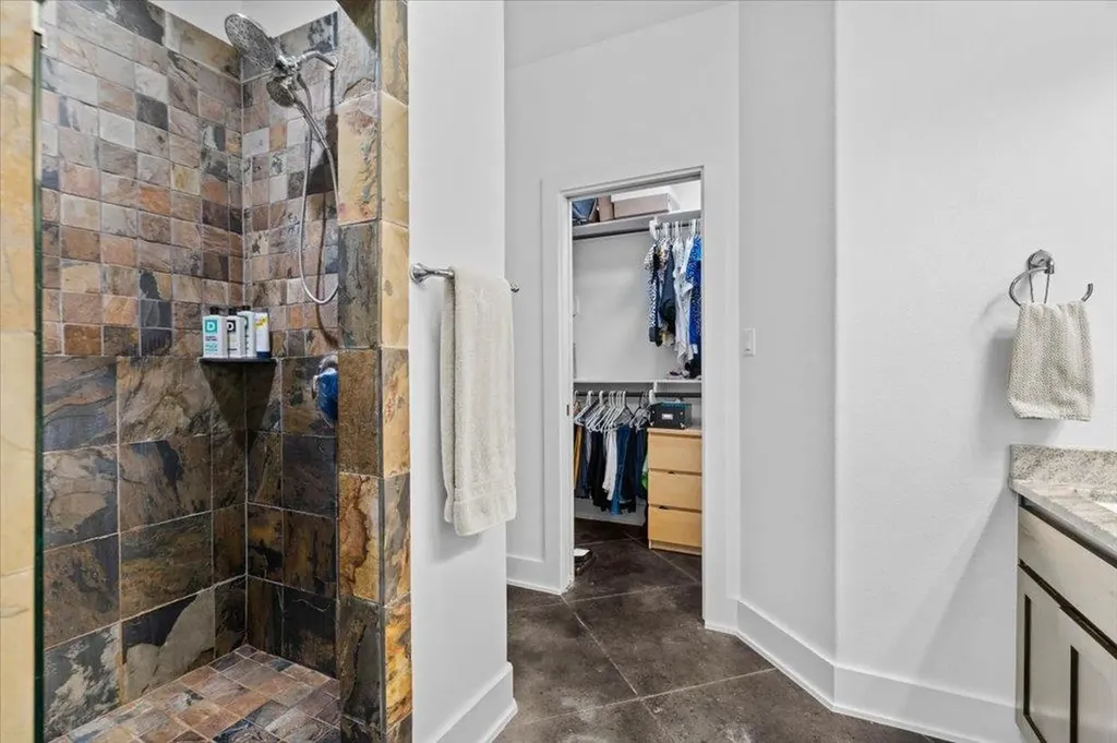10304 Twin Lake Circle Dripping Springs TX 78620