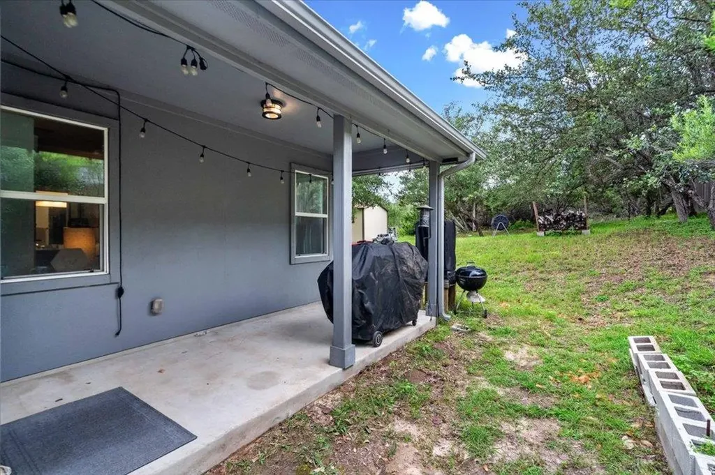 10304 Twin Lake Circle Dripping Springs TX 78620