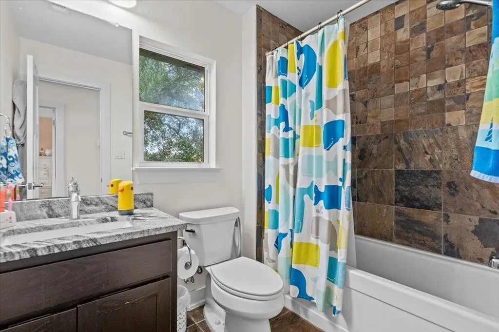 10304 Twin Lake Circle Dripping Springs TX 78620
