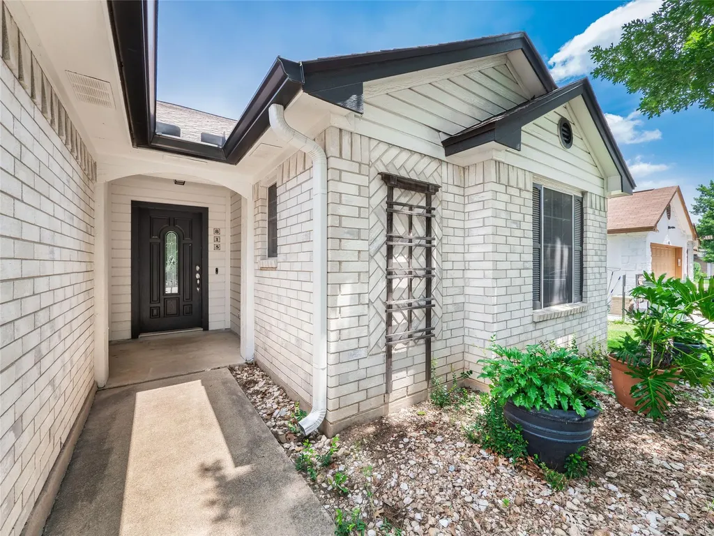 815 Lantana Lane Leander TX 78641