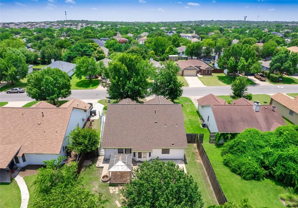 815 Lantana Lane Leander TX 78641