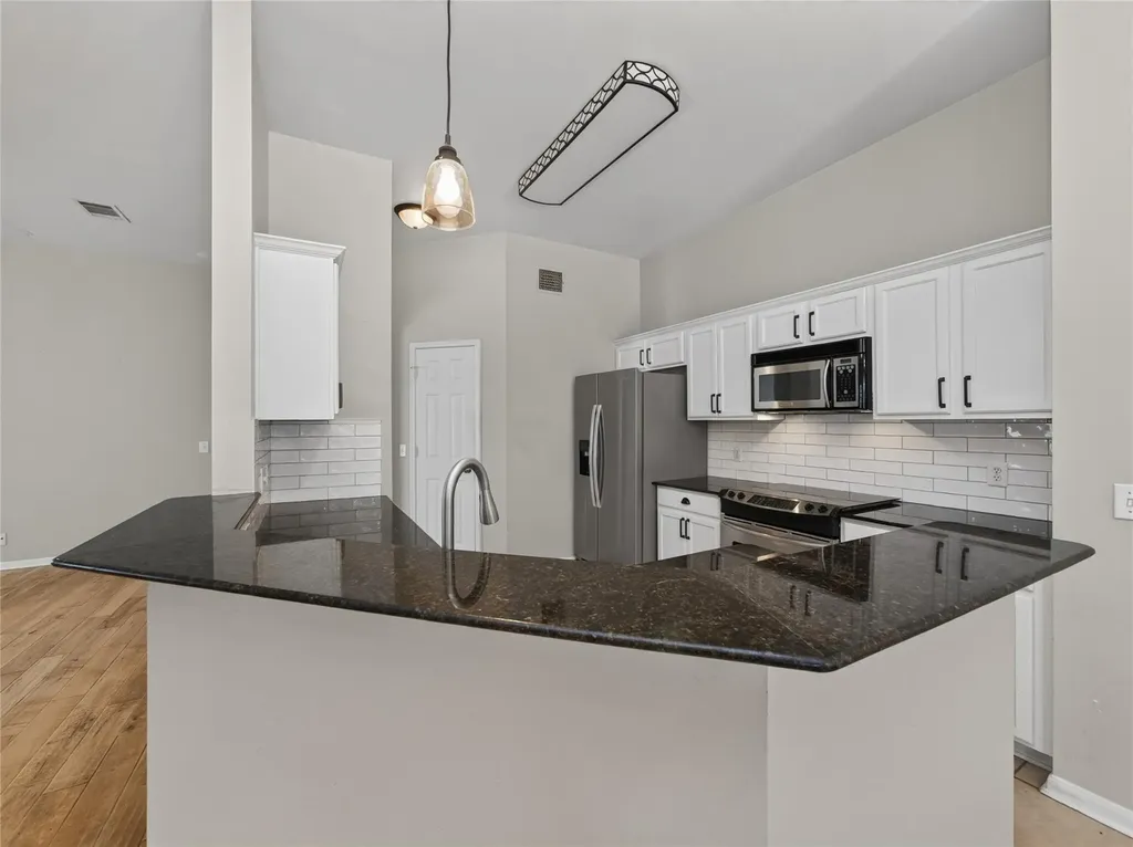 815 Lantana Lane Leander TX 78641