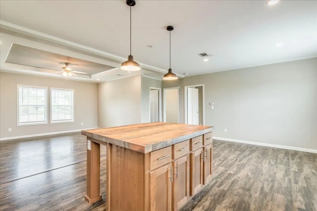 1098 Engelke Road Buda TX 78640