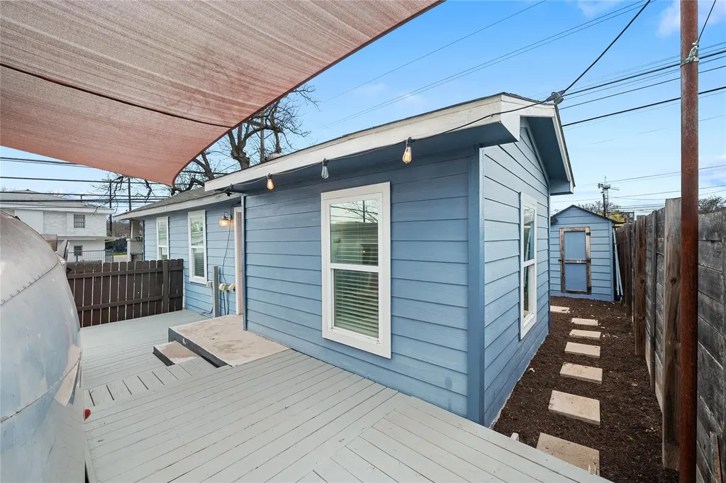1191 Chicon Street Austin TX 78702