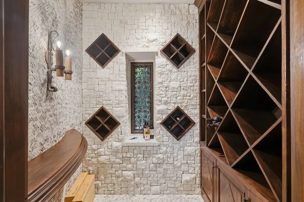 24721 Travis Lakeside Cove Spicewood TX 78669