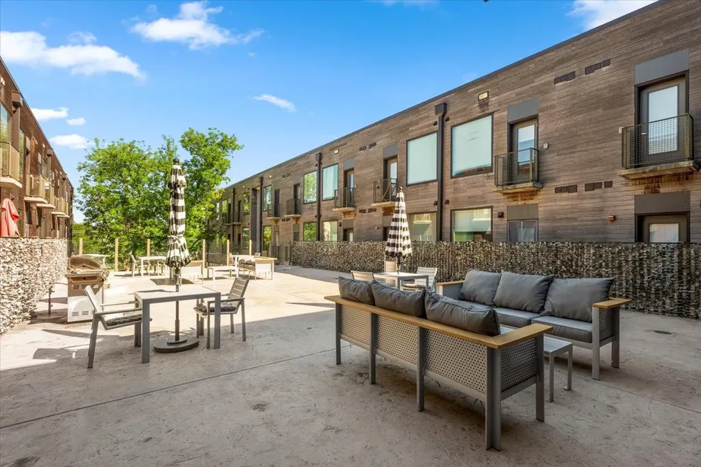 1800 E 4th Street Austin TX 78702