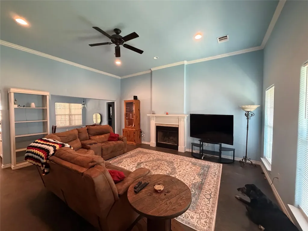 2302 Belaire Drive Granite Shoals TX 78654