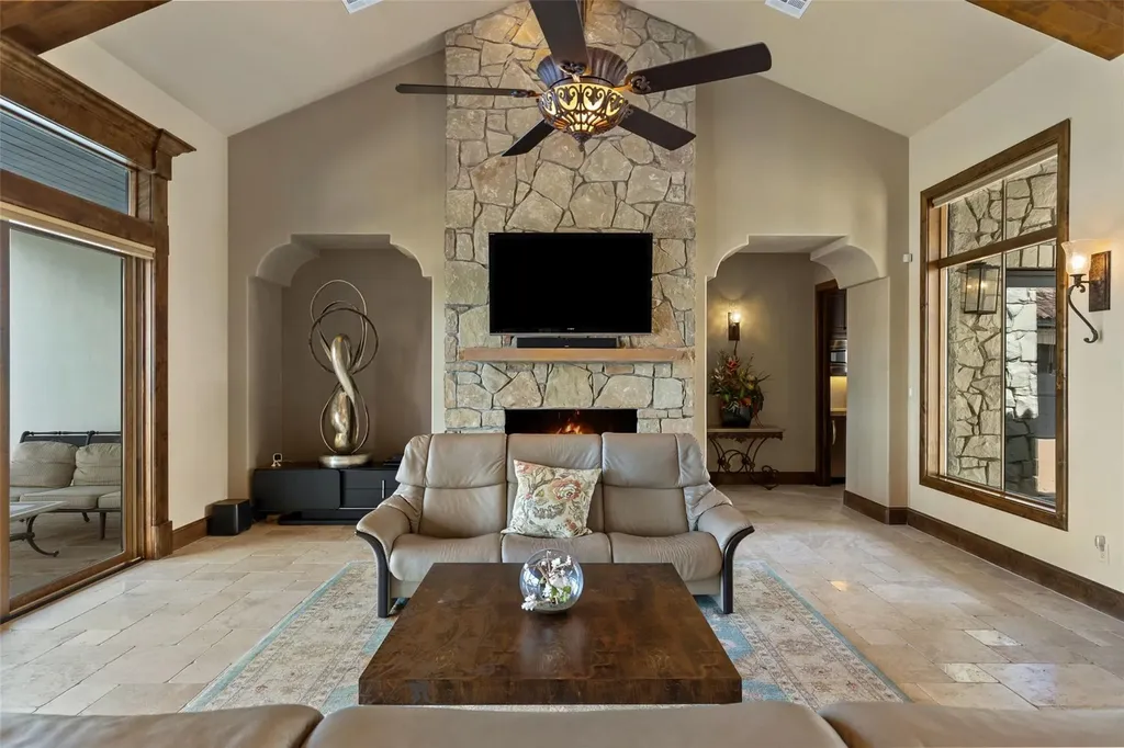 1208 Watercliffe Drive Lago Vista TX 78645