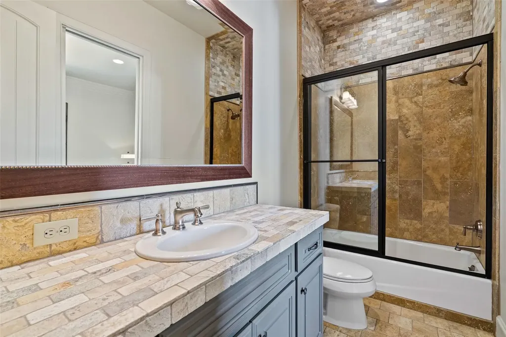 1208 Watercliffe Drive Lago Vista TX 78645