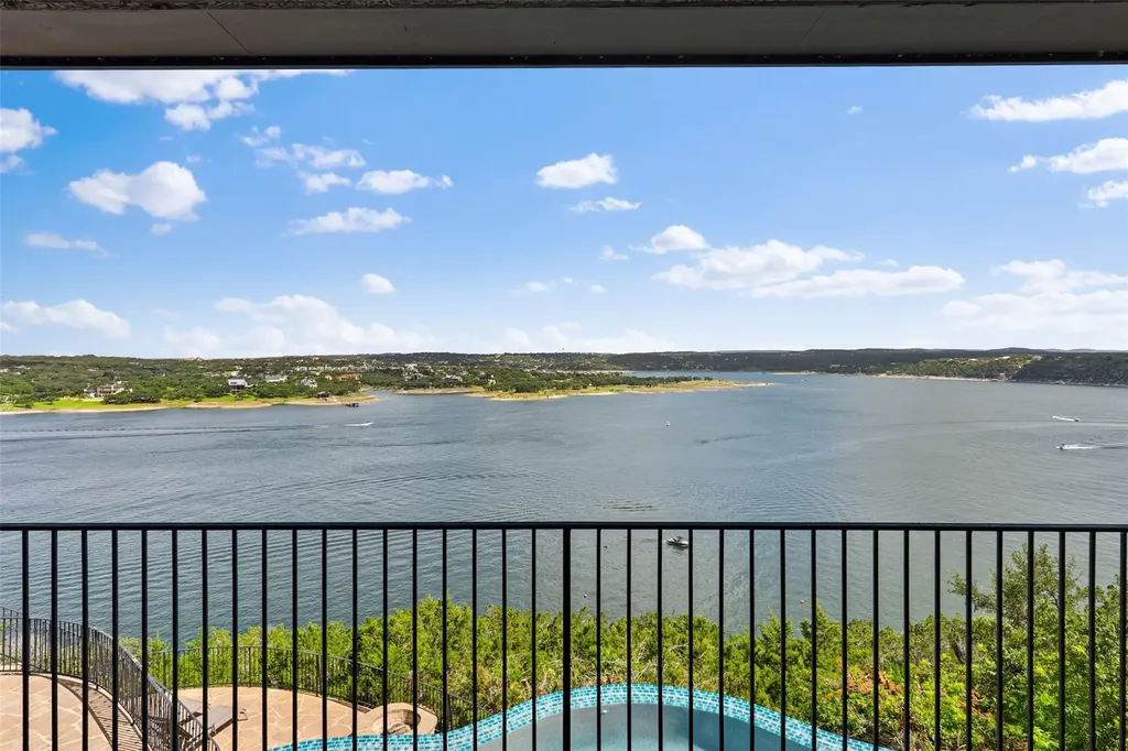 1208 Watercliffe Drive Lago Vista TX 78645